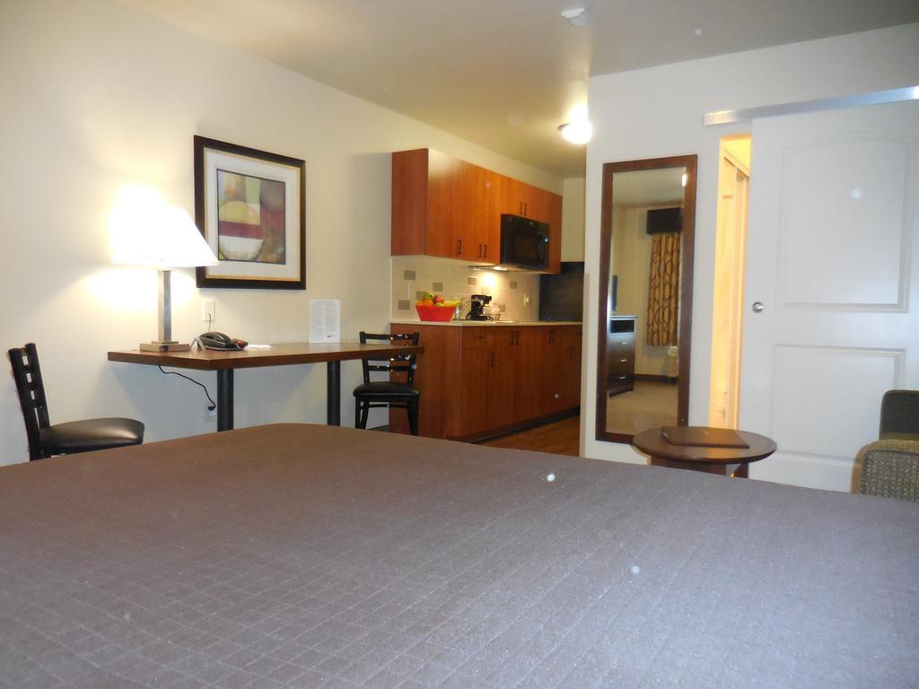Ledgestone Hotel Vernal Rom bilde